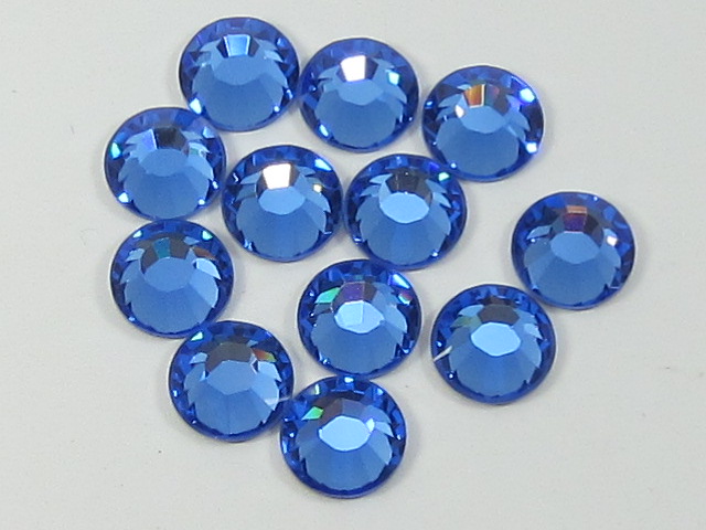 18 pcs. 30ss SAPPHIRE FLATBACK European Rhinestones